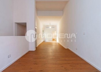 One-room apartment Modena (neighborhood Circoscrizione 1) - photo 3