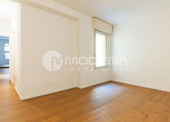 One-room apartment Modena (neighborhood Circoscrizione 1) - photo 6