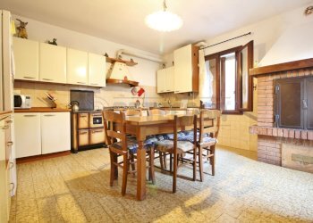 cucina - Porzione di casa Via Sani 14, Gambellara - foto 1