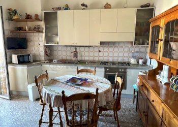 4aea9f8f-ba74-4822-8de6-a8a347a2e728.jpg - Quadrilocale Viale Lucrezia della Valle, Catanzaro - foto 11