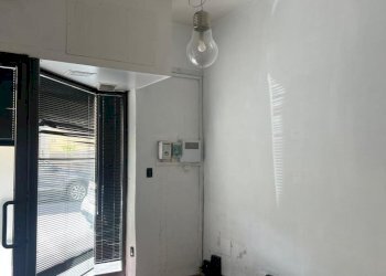 WhatsApp Image 2025-05-30 at 15.36.13(1).jpeg - Locale Commerciale Via delle Panche, Firenze (zona Rifredi) - foto 7