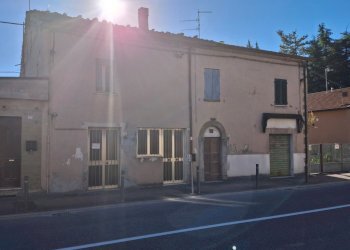 4f77cfab-a4f3-4d99-a679-2b4380a9ebf6.jpg - Terratetto - Terracielo Strada Provinciale Marecchia 15, Novafeltria - foto 2