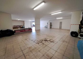 930cf4b9-0c49-4977-912f-b1b132707158.jpg - Locale Commerciale Lanciano - foto 12