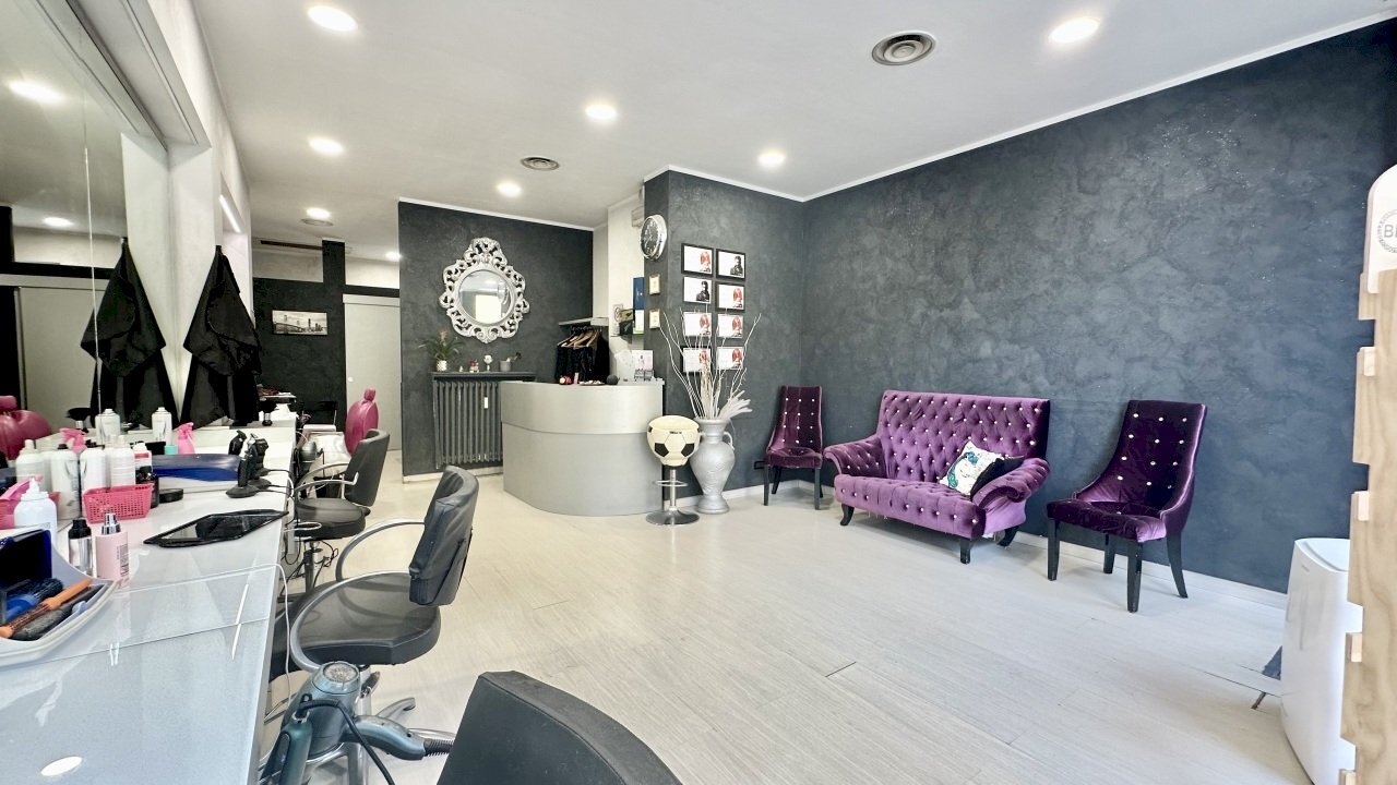 SALONE - Parrucchieri Uomo - Donna Corso Vercelli 388, Torino - foto 3