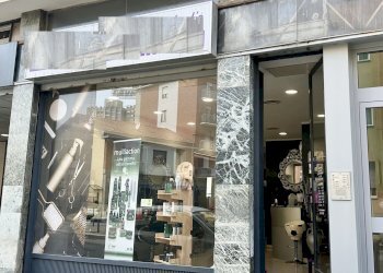 VETRINA - Parrucchieri Uomo - Donna Corso Vercelli 388, Torino - foto 14
