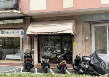 vetrina esterno - Pastry Corso Giuseppe Mazzini 40, Albisola Superiore - photo 2