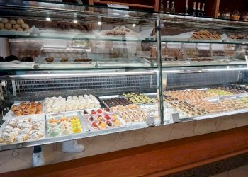 banco dolci pieno - Pastry Corso Giuseppe Mazzini 40, Albisola Superiore - photo 5