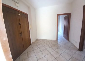 2.jpeg - Three-room apartment Via Giuseppe Garibaldi, Guidonia Montecelio - photo 2
