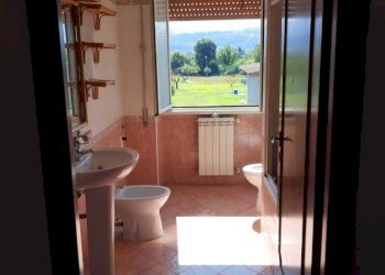 9.jpg - Three-room apartment Via Giuseppe Garibaldi, Guidonia Montecelio - photo 9