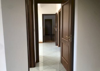 Foto 06-11-25, 10 51 52.jpg - Four-room apartment V.le Scala Greca, Siracusa - photo 13