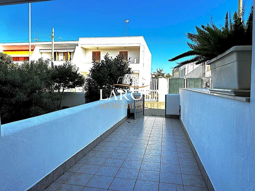 2.jpg - Four-room apartment Melendugno - photo 3