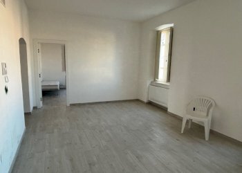 IMG_0206.jpg - Appartamento Sarzana - foto 2