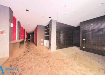 facciata - Commercial Premises Corso Umberto I 79, Taranto - photo 5