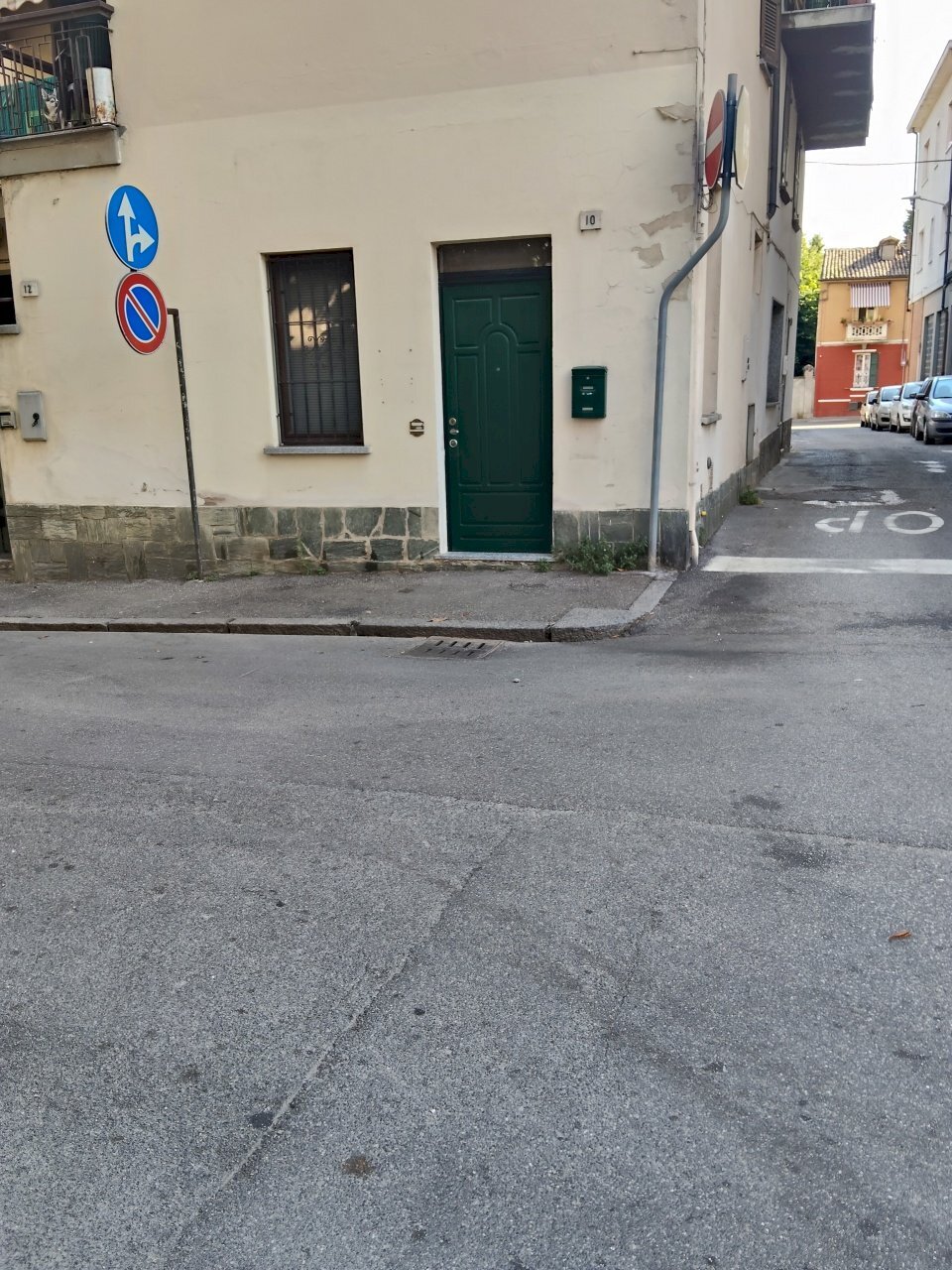 Facciata - Ufficio centrale, Broni - foto 3