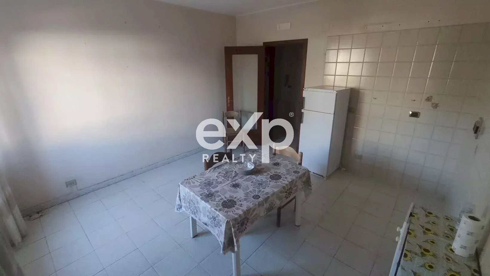 Four-room apartment Via Quarnaro, Reggio di Calabria - photo 3