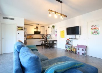 Three-room apartment Via Roma, Garbagnate Milanese - photo 9