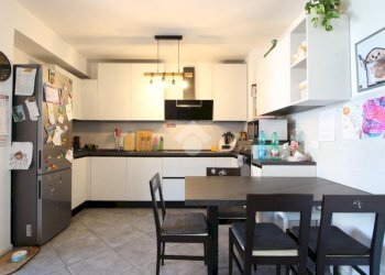 Three-room apartment Via Roma, Garbagnate Milanese - photo 10