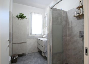 Three-room apartment Via Roma, Garbagnate Milanese - photo 38