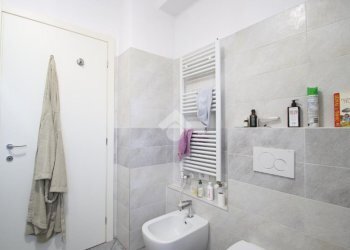 Three-room apartment Via Roma, Garbagnate Milanese - photo 40