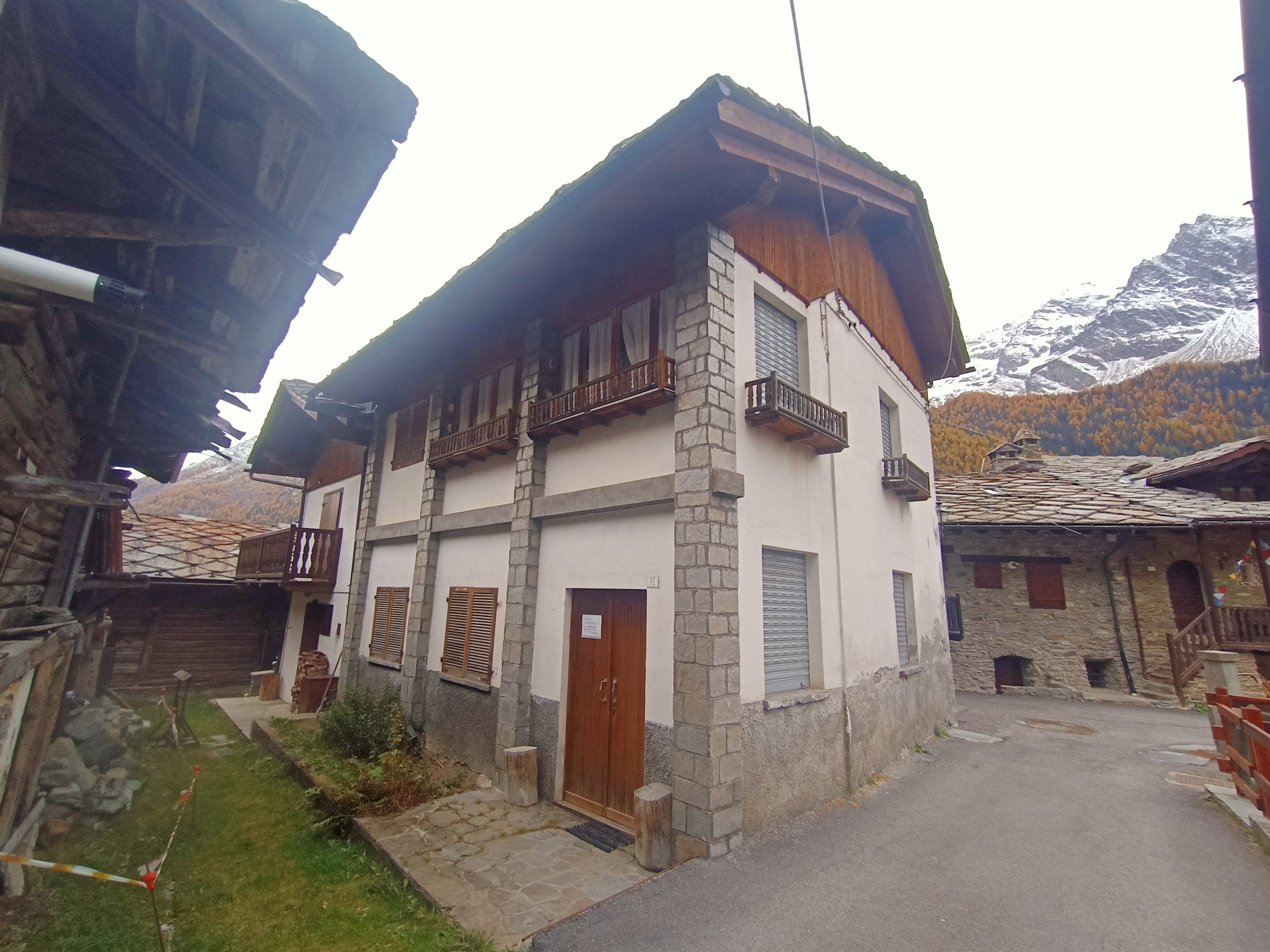 Semi-detached house Valsavarenche - photo 1