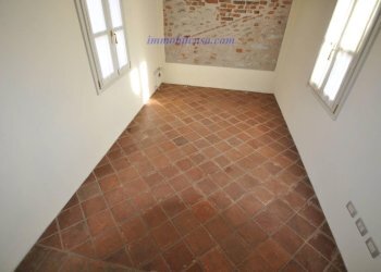 Three-room apartment Cuneo Saluzzo, Cuneo (neighborhood Centro Storico) - photo 8