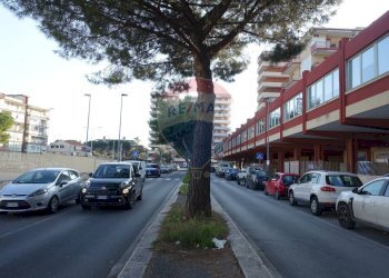 Edificio all\'aperto - Office Via Aurelio Carrante
 
5, Bari - photo 2