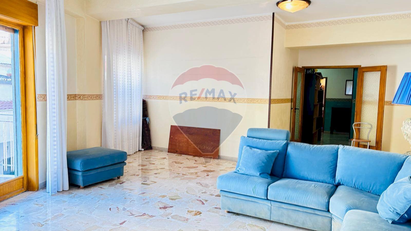 Soggiorno - Four-room apartment Viale Principe Umberto
 
67 BIS, Messina - photo 3