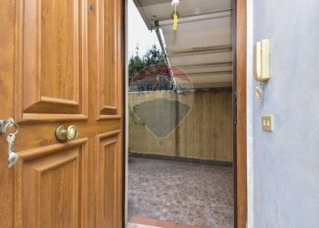 Hall / corridoio - Casa semi indipendente via Leonardo da Vinci
 
79, Acireale - foto 13