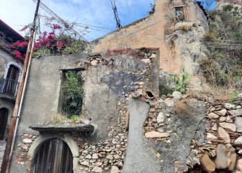 Casa all\'aperto - Casa indipendente Vicolo Quartarello
 
8, Forza d'Agrò - foto 2