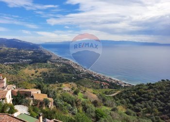 Vista dell\'acqua - Casa indipendente Vicolo Quartarello
 
8, Forza d'Agrò - foto 15