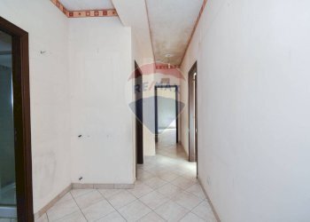 Hall / corridoio - Casa semi indipendente Via Lavina
 
92, Aci Sant'Antonio - foto 21