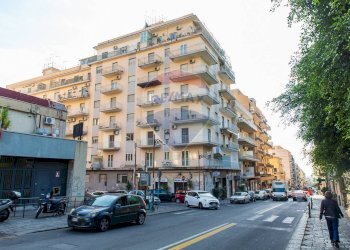 Edificio all\'aperto - Bilocale VIA ETNEA, Catania - foto 4