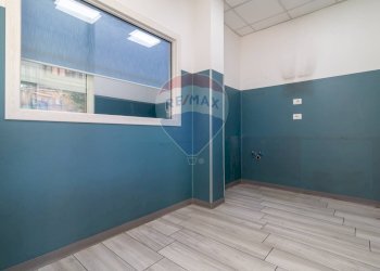 Stanza vuota - Commercial Premises Via Di Vermicino
 
95, Roma - photo 3