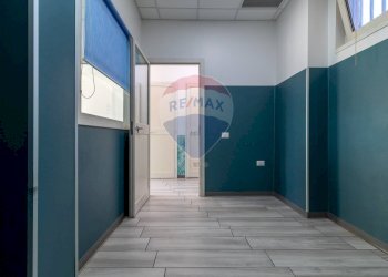 Hall / corridoio - Commercial Premises Via Di Vermicino
 
95, Roma - photo 7