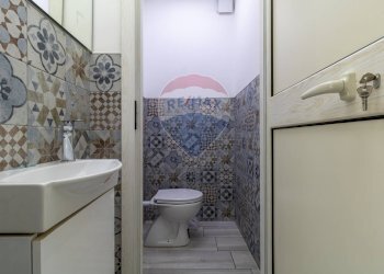 Bagno - Commercial Premises Via Di Vermicino
 
95, Roma - photo 16