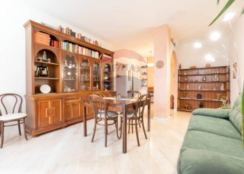 Sala da pranzo - Trilocale Via Palmanova
 
67, Milano - foto 1