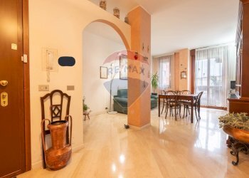 Sala da pranzo - Trilocale Via Palmanova
 
67, Milano - foto 10