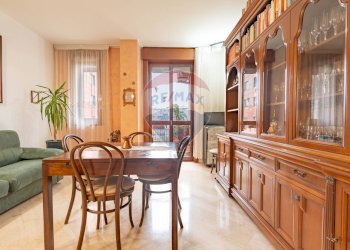 Sala da pranzo - Trilocale Via Palmanova
 
67, Milano - foto 12