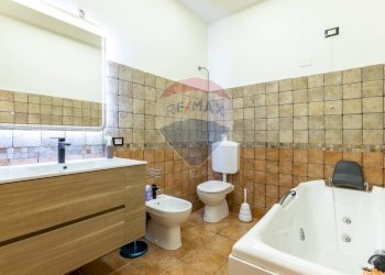 Bagno - Quadrilocale Via Filippo Turati
 
94, Ragusa - foto 18
