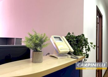 Foto 1 - Office Via Garibaldi
 
6, Desio - photo 1