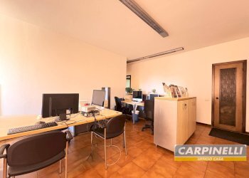 Foto 5 - Office Via Garibaldi
 
6, Desio - photo 5