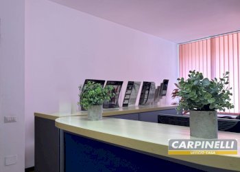 Foto 15 - Office Via Garibaldi
 
6, Desio - photo 15