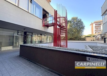 Foto 16 - Office Via Garibaldi
 
6, Desio - photo 16