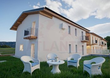 Foto 4 - Casa semi indipendente via Valurbes, Zone - foto 4