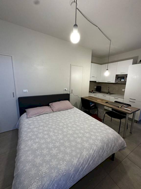 Camera da letto - One-room apartment via Alessandro Volta, 26, Saluzzo - photo 3