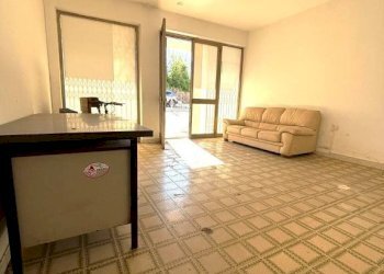 Stanza non arredata - Negozio via Santo Janni, Formia - foto 6