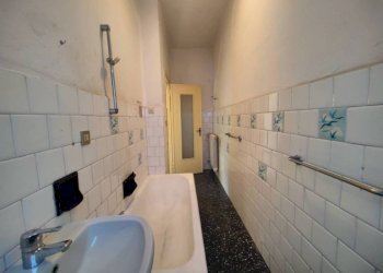 Bagno - Apartment via Nizza, 24, Imperia - photo 15