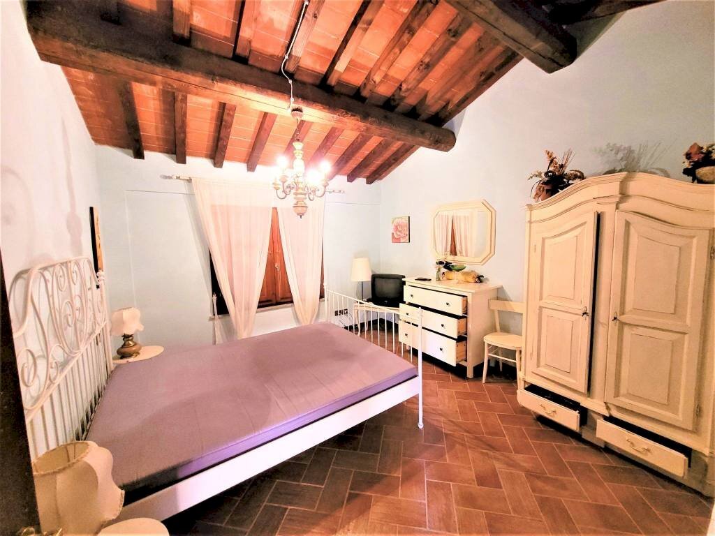 Camera da letto - Bilocale strada Provinciale dell'Ecce Homo, 13, Montaione - foto 3