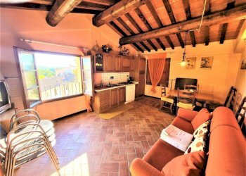 Salone - Bilocale strada Provinciale dell'Ecce Homo, 13, Montaione - foto 2