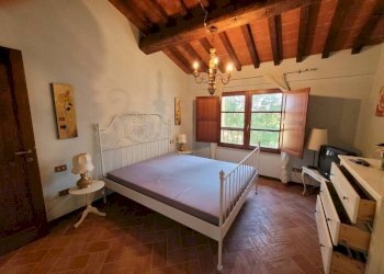 Camera da letto - Bilocale strada Provinciale dell'Ecce Homo, 13, Montaione - foto 10